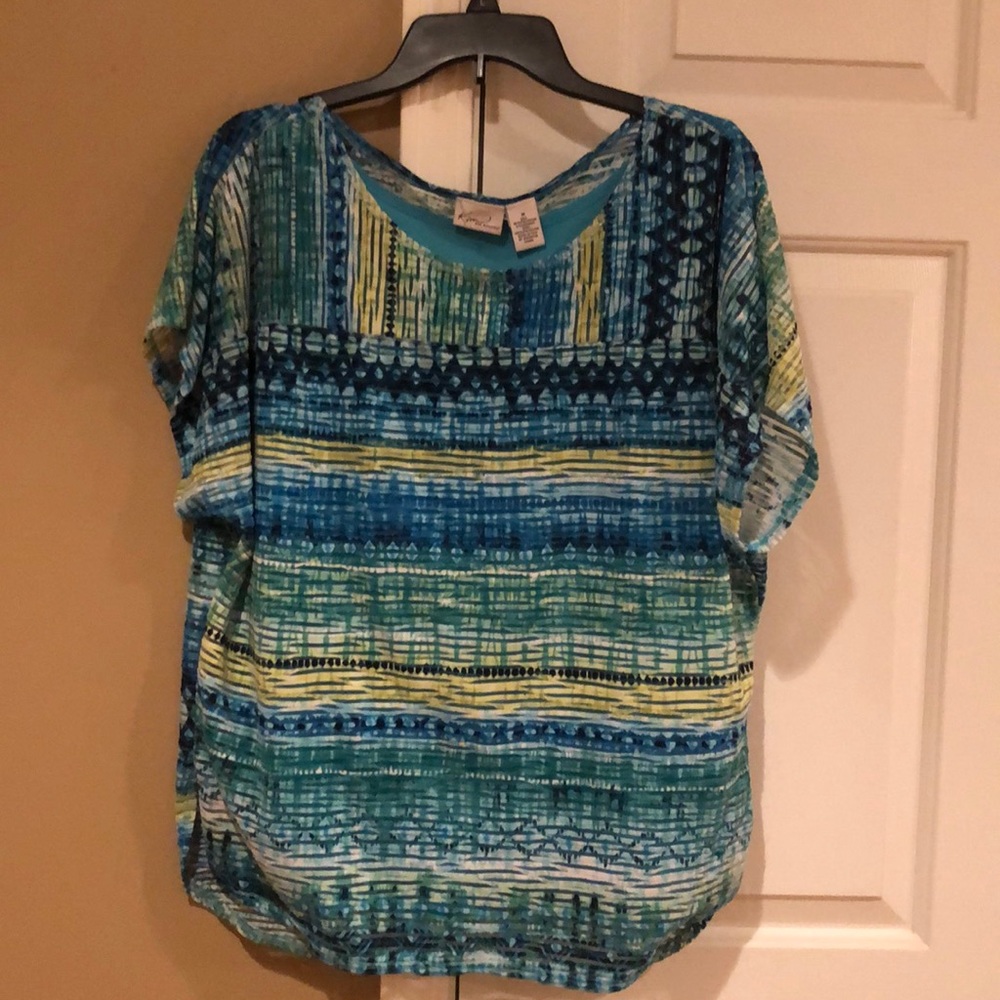 Women’s short sleeve blouse